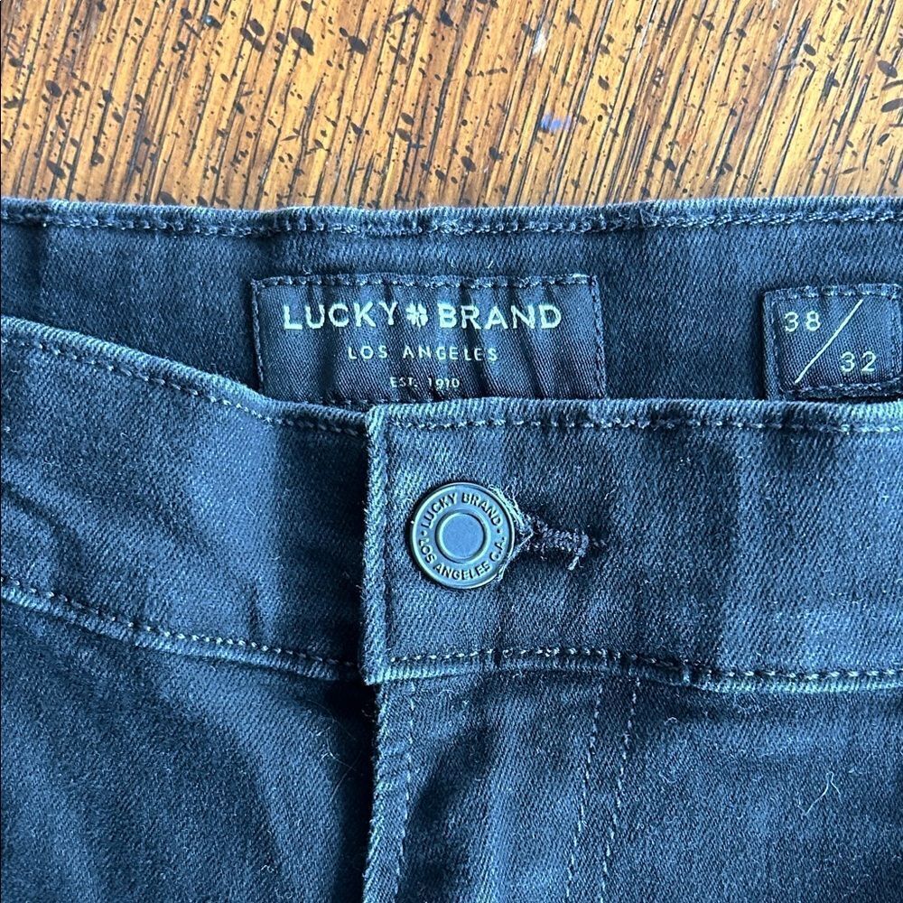 Lucky Brand 410 Athletic Straight Black Jeans 38/32. EOC - Picture 7 of 10